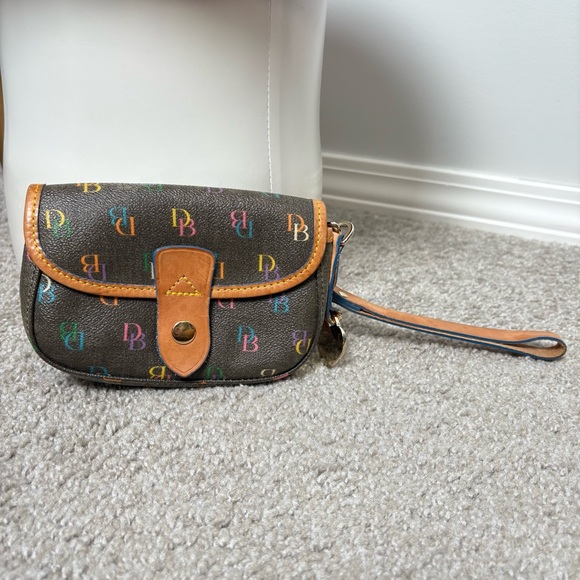 🌟Dooney & Bourke Colorful BD Logo Vintage Black Wristlet - Picture 1 of 9